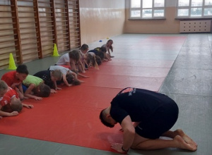 Zajęcia ruchowe z elementami judo.