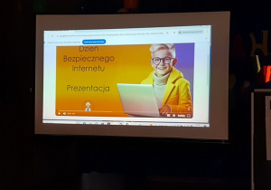 "Dzień Bezpeicznego Internetu" - prezentacja.