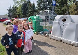 Rozpoznawanie koszy do segregacji odpadów.