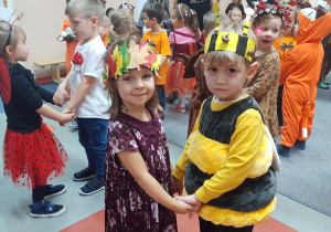 Zosia i Timosza na balu.