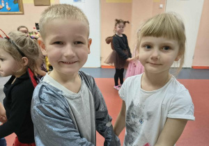 Mikołaj i Weronika na balu.