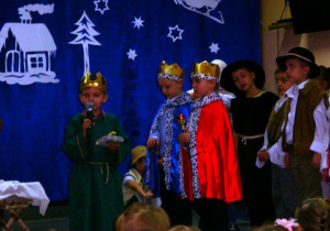 Królowie składają dary Dzieciątku